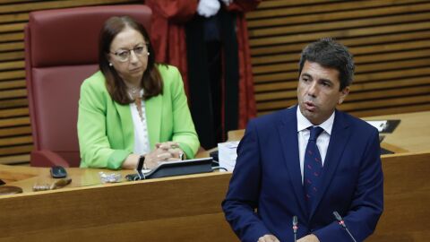 Carlos Maz&oacute;n, president de la generalitat, durante su discurso de investidura