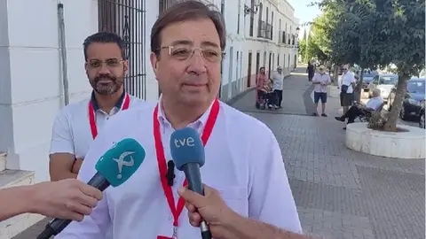 Guillermo Fernández Vara Guillermo Fernández Vara