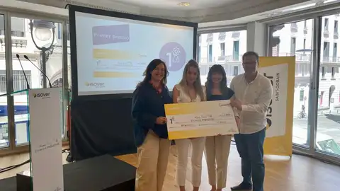 Cuatro estudiantes de UEx ganan los Premios Eficiencia industrial con un proyecto de mejora de la central de biomasa de Logrosán Cuatro estudiantes de UEx ganan los Premios Eficiencia industrial con un proyecto de mejora de la central de biomasa de Logrosán