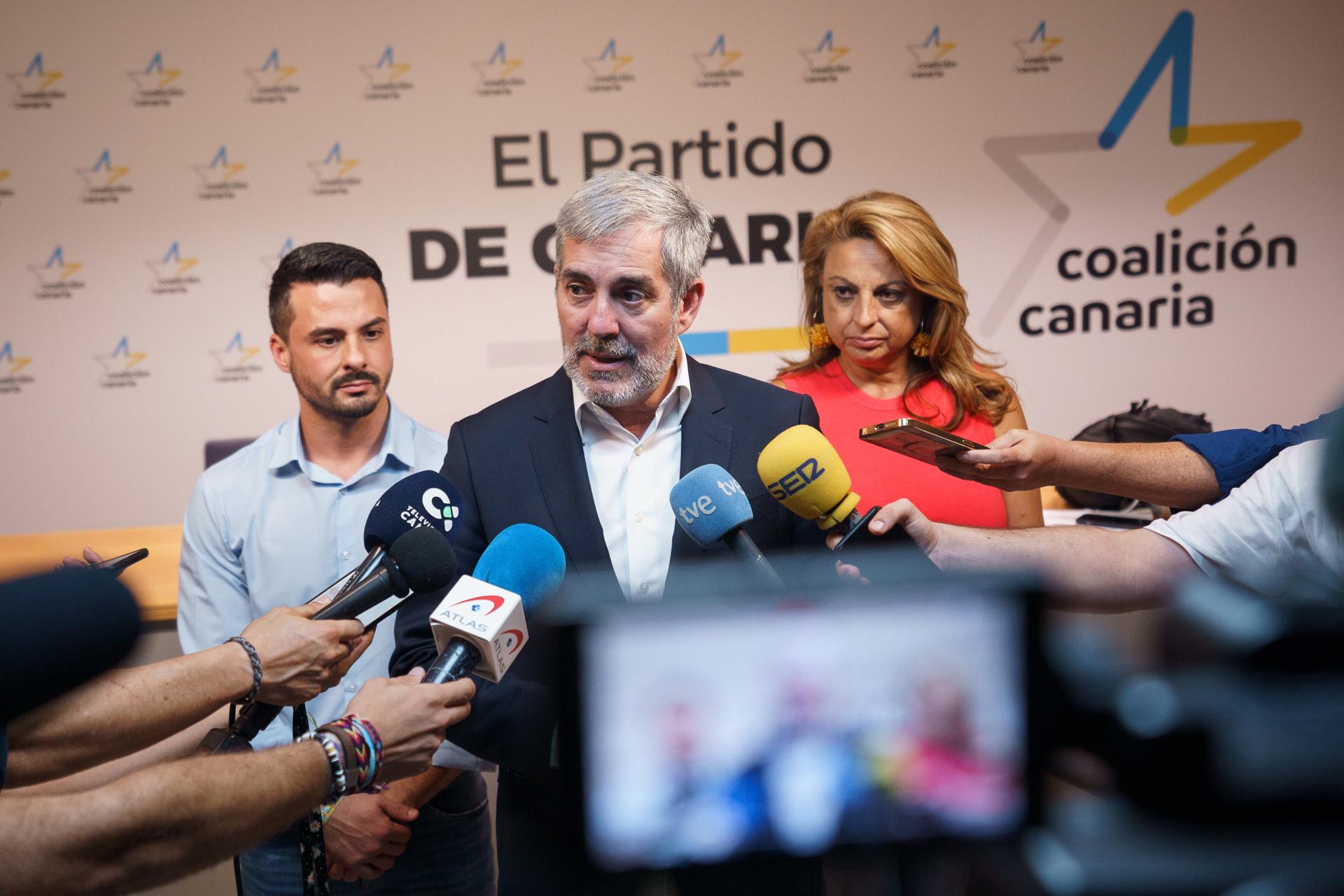 Coalición Canaria no pactará una investidura que incluya a VOX o a SUMAR Coalición Canaria no pactará una investidura que incluya a VOX o a SUMAR