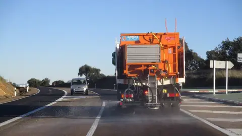 El Ministerio licita por más de 11 millones un contrato para conservar y explotar carreteras en Badajoz El Ministerio licita por más de 11 millones un contrato para conservar y explotar carreteras en Badajoz