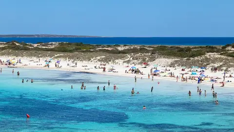 Un turista de 60 años en estado grave tras ahogarse en Formentera Un turista de 60 años en estado grave tras ahogarse en Formentera