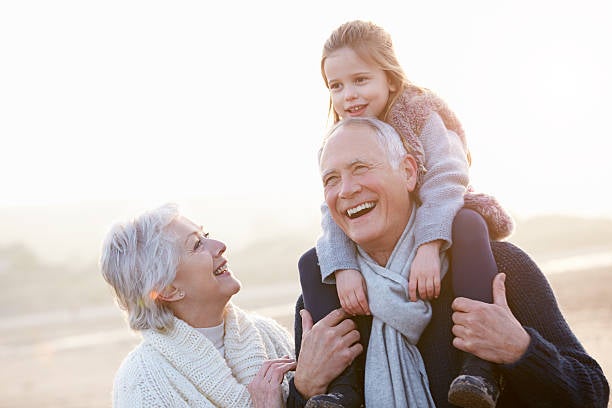 Celebra el Día Mundial de los Abuelos y Abuelas Celebra el Día Mundial de los Abuelos y Abuelas