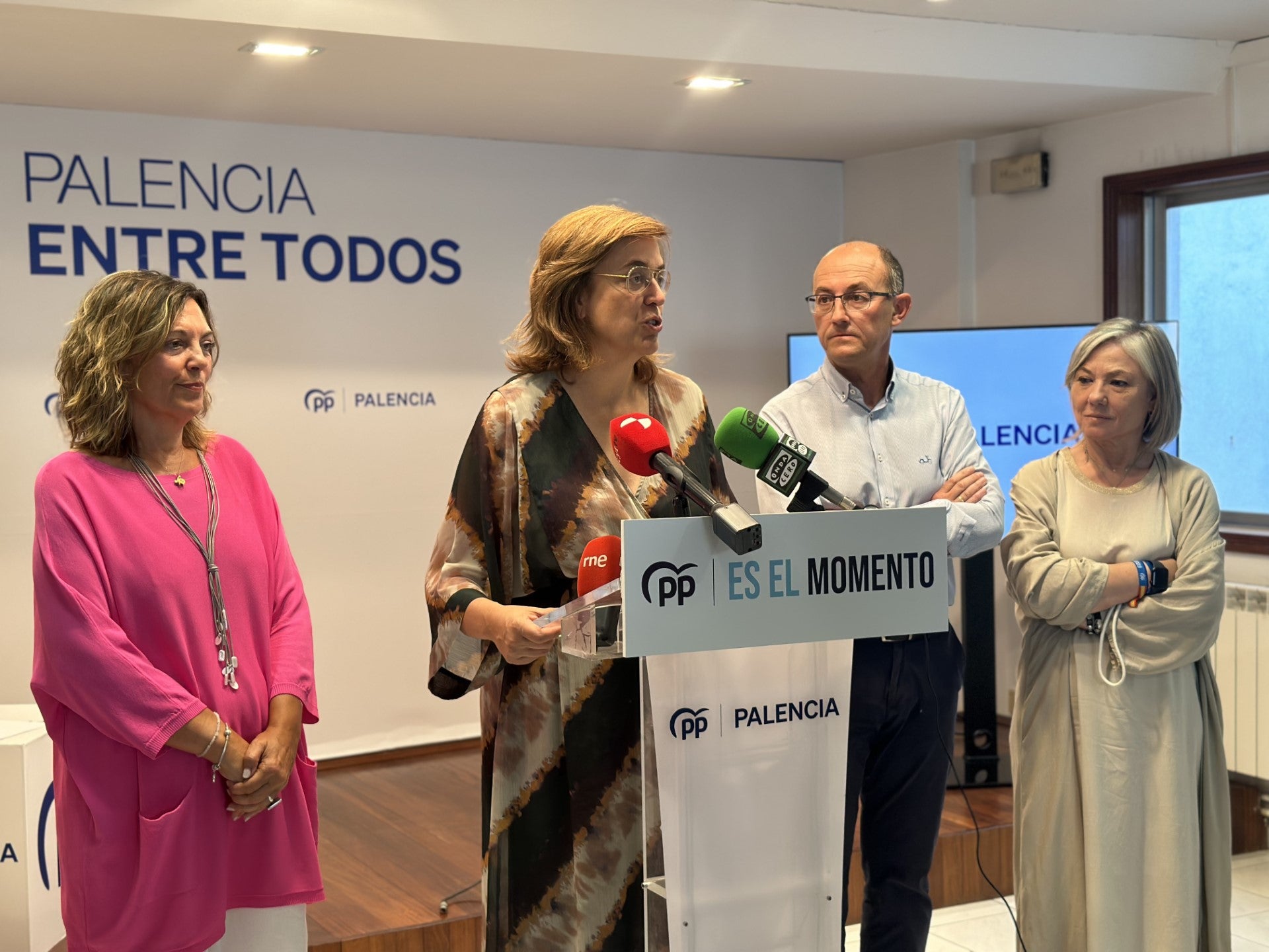 El PP de Palencia afirma que "cualquier presidente que no sea Feijóo es negar la realidad de España" El PP de Palencia afirma que "cualquier presidente que no sea Feijóo es negar la realidad de España"