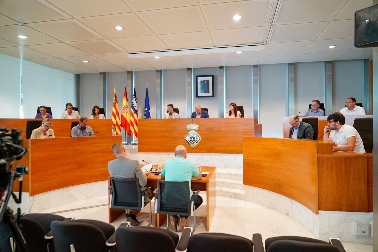 El Consell de Eivissa pedirá al Ministerio de Defensa ceder la residencia militar 'Héroes de Filipinas' a vivienda de Policía y Guardia Civil El Consell de Eivissa pedirá al Ministerio de Defensa ceder la residencia militar 'Héroes de Filipinas' a vivienda de Policía y Guardia Civil