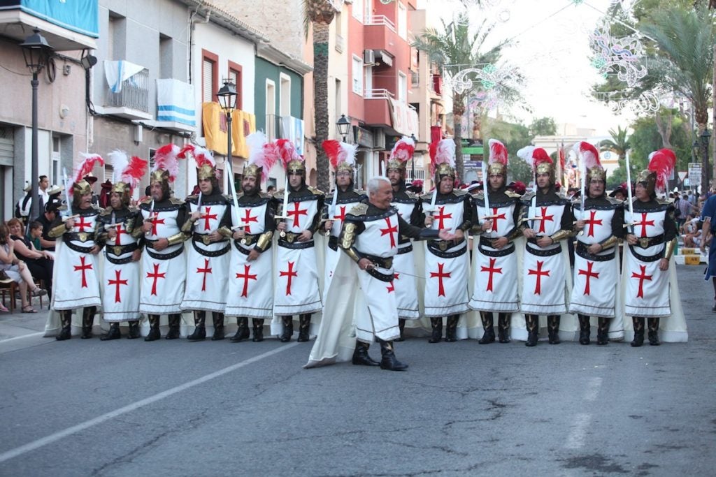 Aspe está preparada para disfrutar sus Fiestas de Moros y Cristianos que arrancan este sábado con el pregón y la proclamación de cargos Aspe está preparada para disfrutar sus Fiestas de Moros y Cristianos que arrancan este sábado con el pregón y la proclamación de cargos
