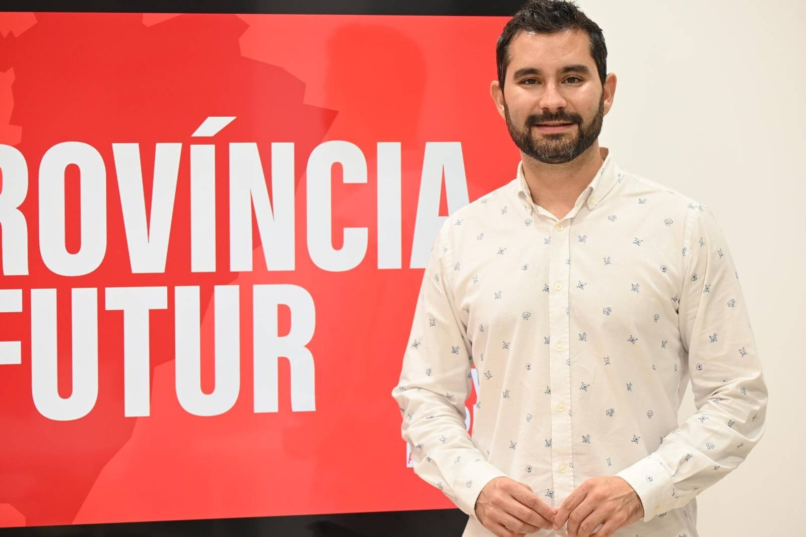 Falomir: "A Mazón no le importa pisotear la memoria de los valencianos que todavía están enterrados en cunetas" Falomir: "A Mazón no le importa pisotear la memoria de los valencianos que todavía están enterrados en cunetas"