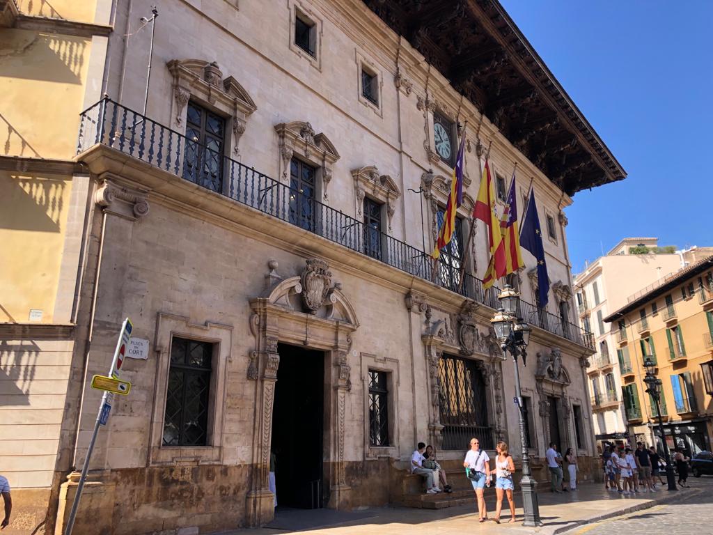Fachada del Ayuntamiento de Palma Fachada del Ayuntamiento de Palma