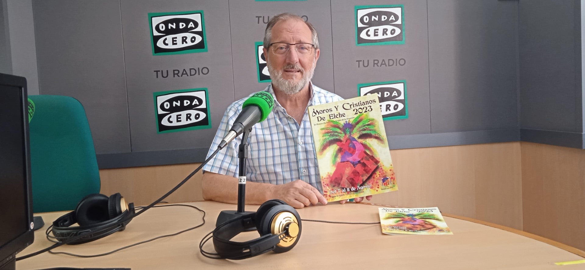 Moros y Cristianos de Elche reunirá a más de 400 músicos el 7 de agosto en la Plaza de Baix para una interpretación de 'El Abanico' que hará historia Moros y Cristianos de Elche reunirá a más de 400 músicos el 7 de agosto en la Plaza de Baix para una interpretación de 'El Abanico' que hará historia