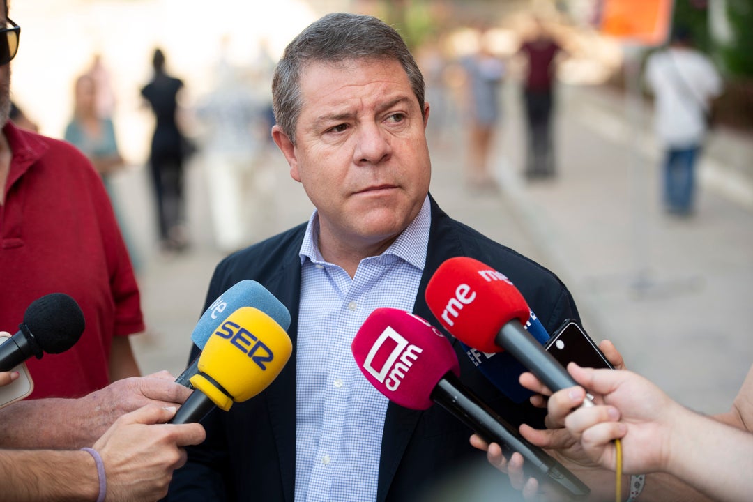 Page ve "diabólico" para la convivencia el resultado electoral y avisa: "El PSOE no tendrá ansiedad por gobernar" Page ve "diabólico" para la convivencia el resultado electoral y avisa: "El PSOE no tendrá ansiedad por gobernar"