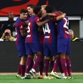 Los jugadores del Barcelona celebran un gol ante el Real Madrid en el amistoso de Dallas