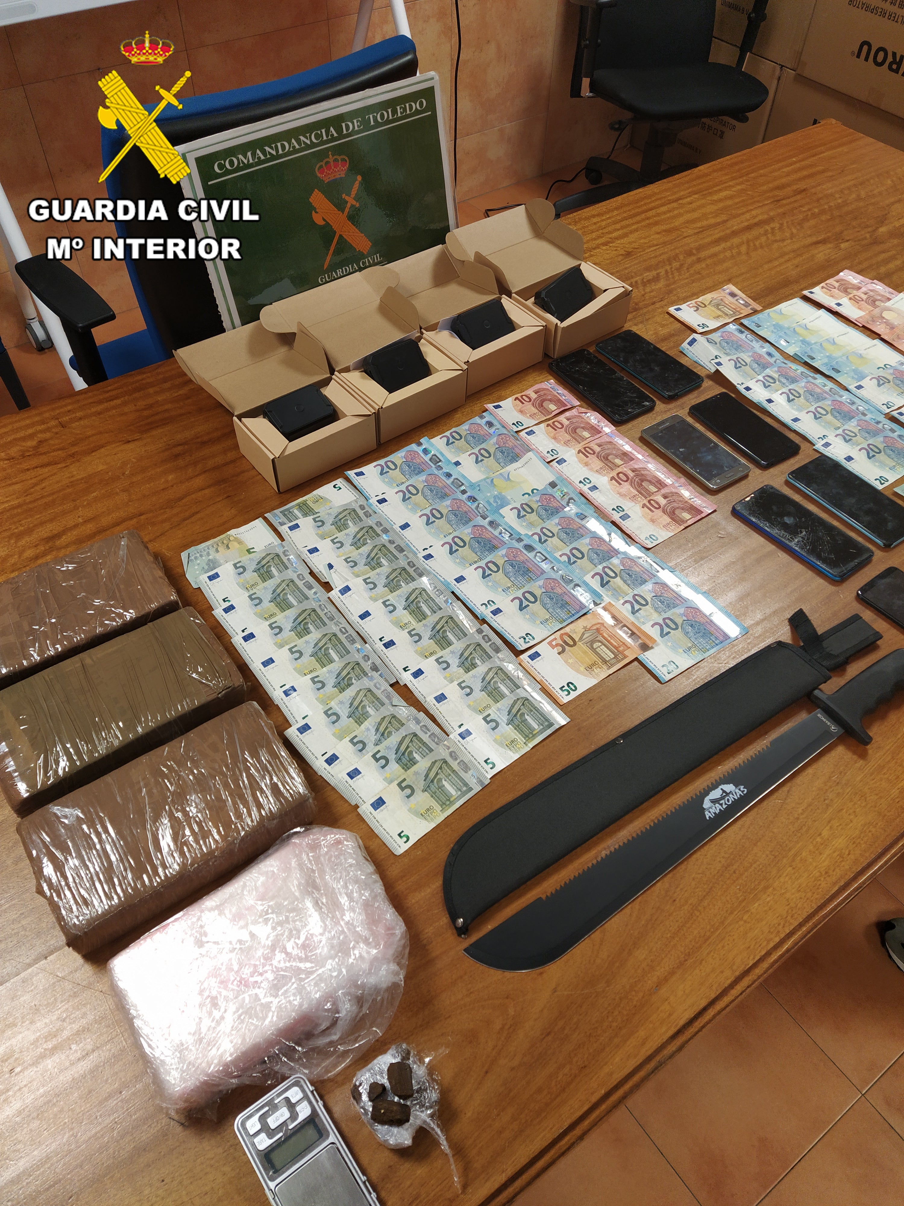 Desmantelado en Toledo un grupo violento especializado en "vuelcos de droga" Desmantelado en Toledo un grupo violento especializado en "vuelcos de droga"