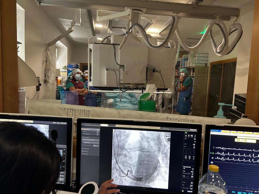 El implante de un dispositivo llamado Reducer proporciona una nueva vida a los pacientes con angina de pecho refractaria El implante de un dispositivo llamado Reducer proporciona una nueva vida a los pacientes con angina de pecho refractaria