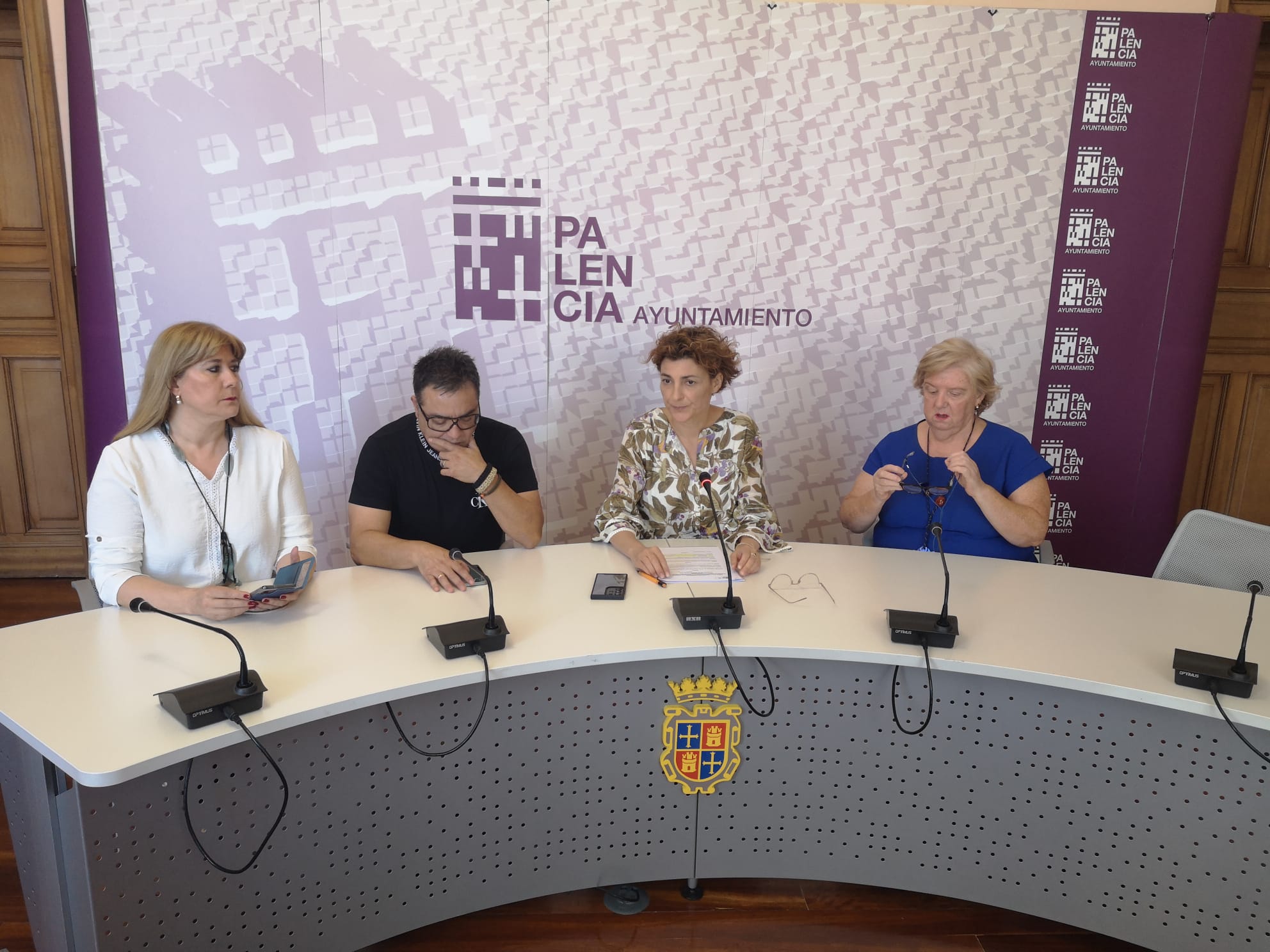 Ayuntamiento de Palencia y hosteleros llegan a un acuerdo para regular los conciertos en terrazas Ayuntamiento de Palencia y hosteleros llegan a un acuerdo para regular los conciertos en terrazas