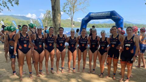 Deportistas del La208 Triatl&oacute;n Club