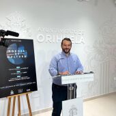 Las 'Noches de Cultura' llevan teatro y la poesía de Miguel Hernández a Orihuela Costa este mes de agosto