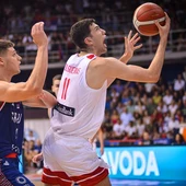 Álvaro Folgueiras frente a Serbia Álvaro Folgueiras frente a Serbia