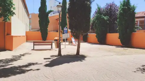 El Ayuntamiento de Alcalá de Henares pone en marcha una campaña para eliminar grafitis de espacios verdes municipales Parque de la calle Damas de Alcalá de Henares