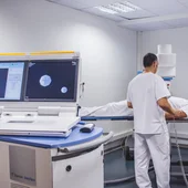 El equipo de Urología de Quirónsalud Málaga advierte que las piedras en el riñón son más frecuentes en verano El equipo de Urología de Quirónsalud Málaga advierte que las piedras en el riñón son más frecuentes en verano