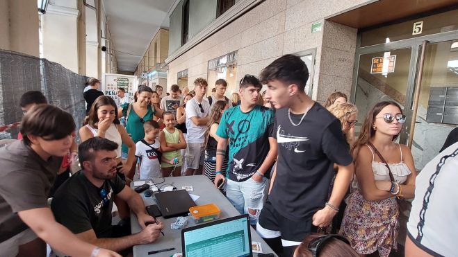Las peñas de Huesca denuncian la reventa de abonos y entradas para los toros Las peñas de Huesca denuncian la reventa de abonos y entradas para los toros