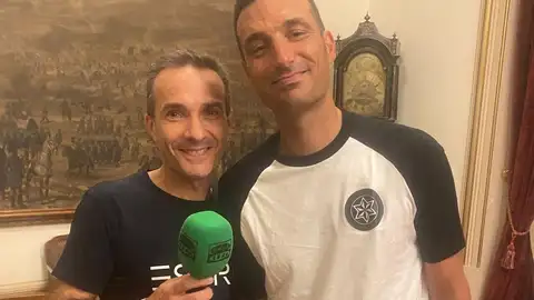 Alberto Gómez Barros y Scaloni Entrevista en RadioEstadio Noche, tras leer el pregón en María Pita.