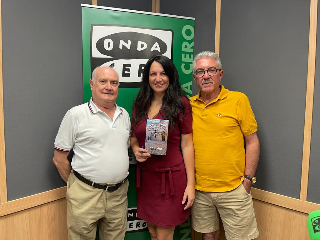 Julio Calvet glosa la figura de Ramón Sijé y su amistad con Miguel Hernández a través de su nuevo libro Julio Calvet glosa la figura de Ramón Sijé y su amistad con Miguel Hernández a través de su nuevo libro