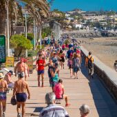 Zona turística de Maspalomas en Gran Canaria | El turismo sigue siendo la principal actividad en Canarias