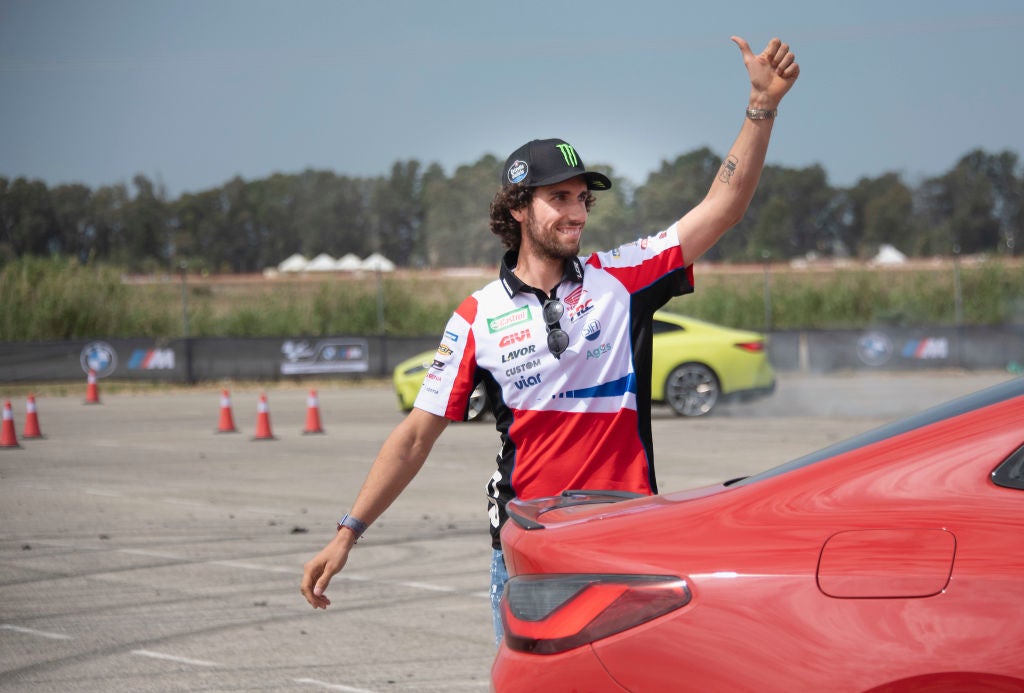 Álex Rins será piloto Yamaha la próxima temporada Álex Rins será piloto Yamaha la próxima temporada