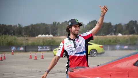 Álex Rins será piloto Yamaha la próxima temporada Álex Rins será piloto Yamaha la próxima temporada