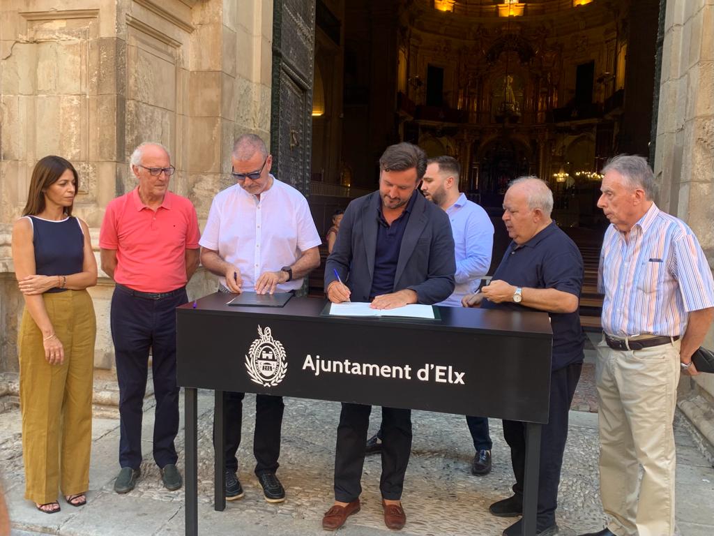El Rector de Santa María confía en que el Gobierno, la Generalitat y la Unión Europea se impliquen en la financiación de la rehabilitación de la basílica El Rector de Santa María confía en que el Gobierno, la Generalitat y la Unión Europea se impliquen en la financiación de la rehabilitación de la basílica