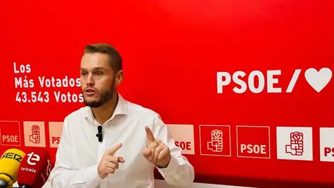 Mariano Valera, concejal del PSOE en el Ayuntamiento de Elche. Mariano Valera, concejal del PSOE en el Ayuntamiento de Elche.