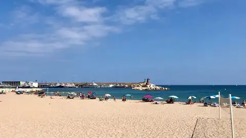 Playa Centro Villajoyosa día soleado Playa Centro Villajoyosa día soleado