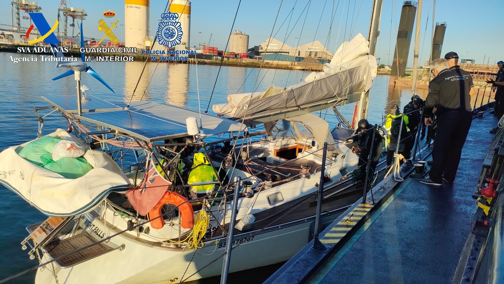Interceptado un velero con 2.000 kilos de cocaína a 30 millas de Santander Interceptado un velero con 2.000 kilos de cocaína a 30 millas de Santander