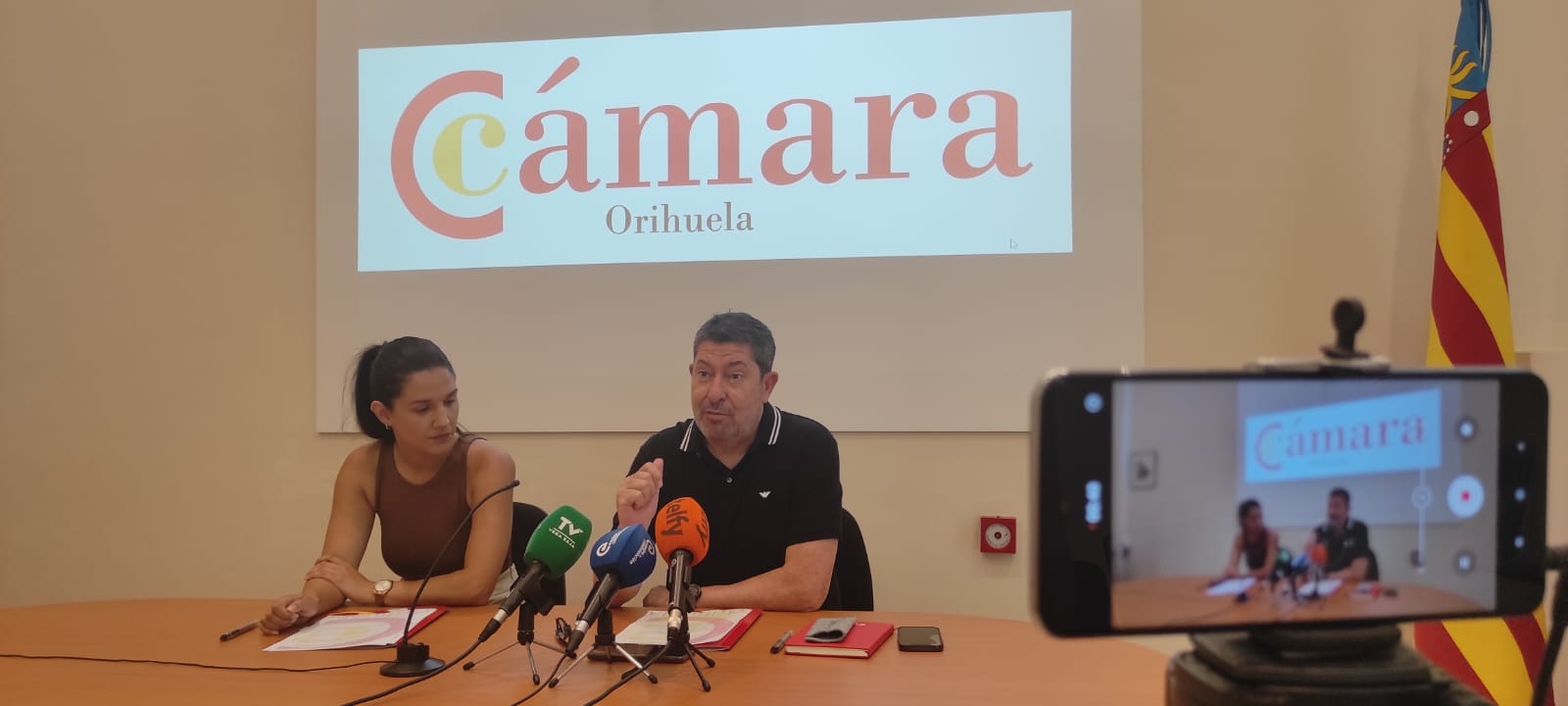Cámara Orihuela hace balance de su actividad y trabaja a través de la formación y el asesoramiento en mejorar la competitividad de las empresas Cámara Orihuela hace balance de su actividad y trabaja a través de la formación y el asesoramiento en mejorar la competitividad de las empresas