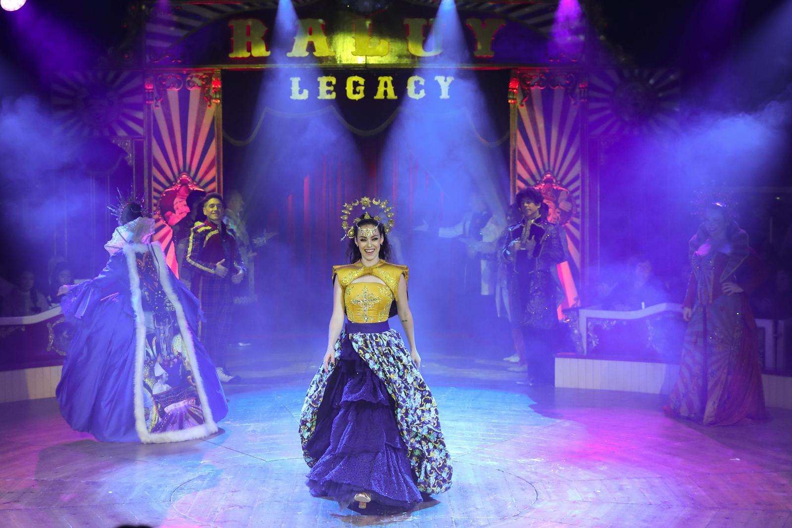 Niedziela Raluy, cinquena generació del Circ Raluy Legacy: “Si no tens passió no pots aguantar-ho perquè és molt intens” Niedziela Raluy, cinquena generació del Circ Raluy Legacy: “Si no tens passió no pots aguantar-ho perquè és molt intens”