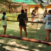 Jóvenes participan en el Valle del Jerte en un proyecto sobre educación en valores y contra el cambio climático
