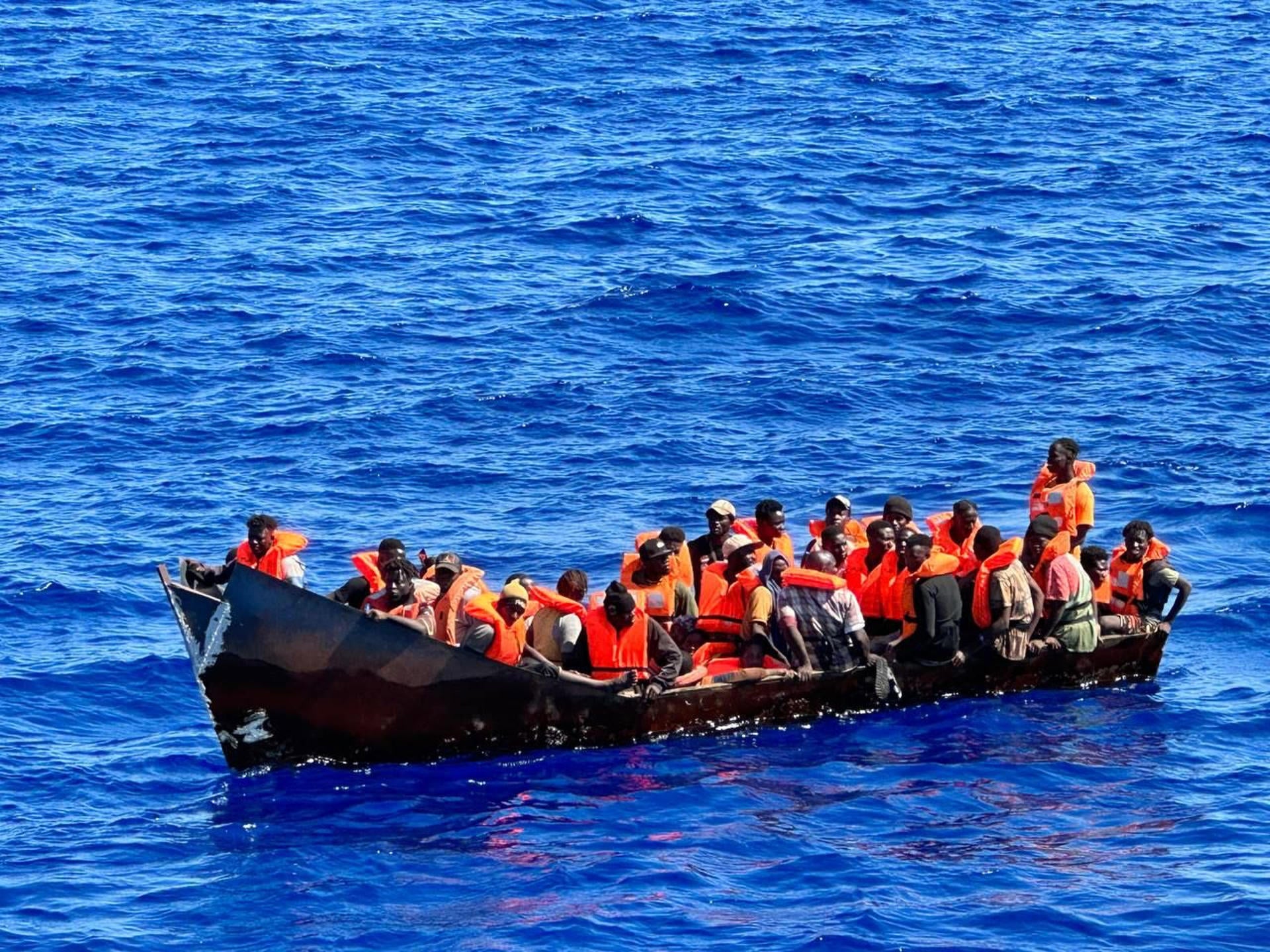 Situación "crítica" en el Mediterráneo: más de 2.000 migrantes llegan a Lampedusa y Open Arms rescata a casi 1.000 Situación "crítica" en el Mediterráneo: más de 2.000 migrantes llegan a Lampedusa y Open Arms rescata a casi 1.000