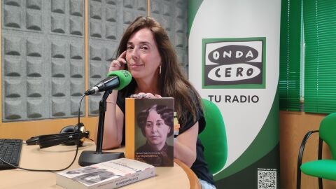Lecturas y cartas en la maleta con Mercedes Corbill&oacute;n 
