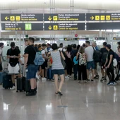 Els vigilants de l'aeroport del Prat negocien amb l'empresa a 3 dies de començar la vaga Els vigilants de l'aeroport del Prat negocien amb l'empresa a 3 dies de començar la vaga