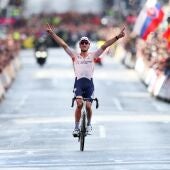Van der Poel se proclama campeón del Mundo de fondo en carretera