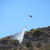 Controlat l'incendi que crema Portbou i Colera controlat