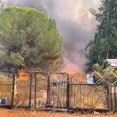 Parcela ardiendo en Huerta del Hambre (Bonares) Parcela ardiendo en Huerta del Hambre (Bonares)