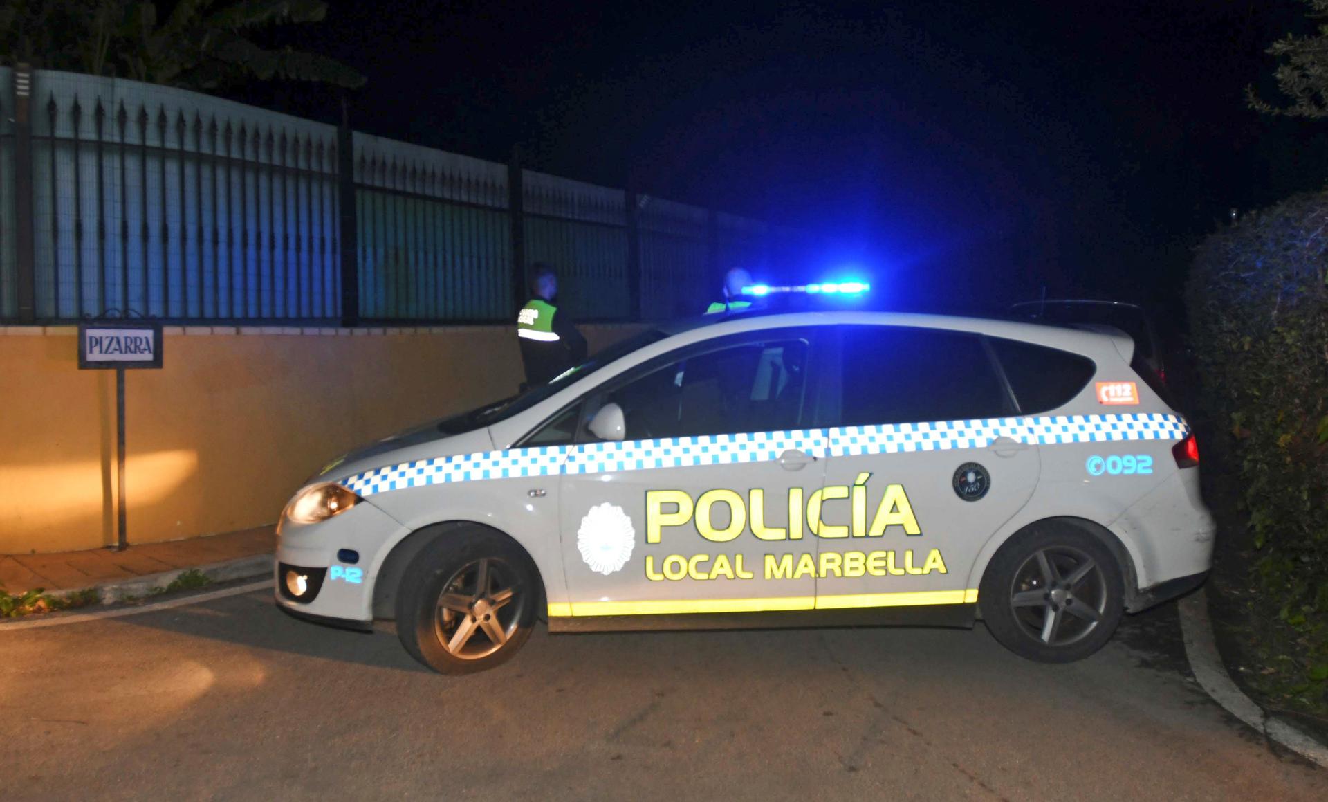 Prisión para dos polícias locales en Marbella acusados de agresión sexual a dos jóvenes Prisión para dos polícias locales en Marbella acusados de agresión sexual a dos jóvenes