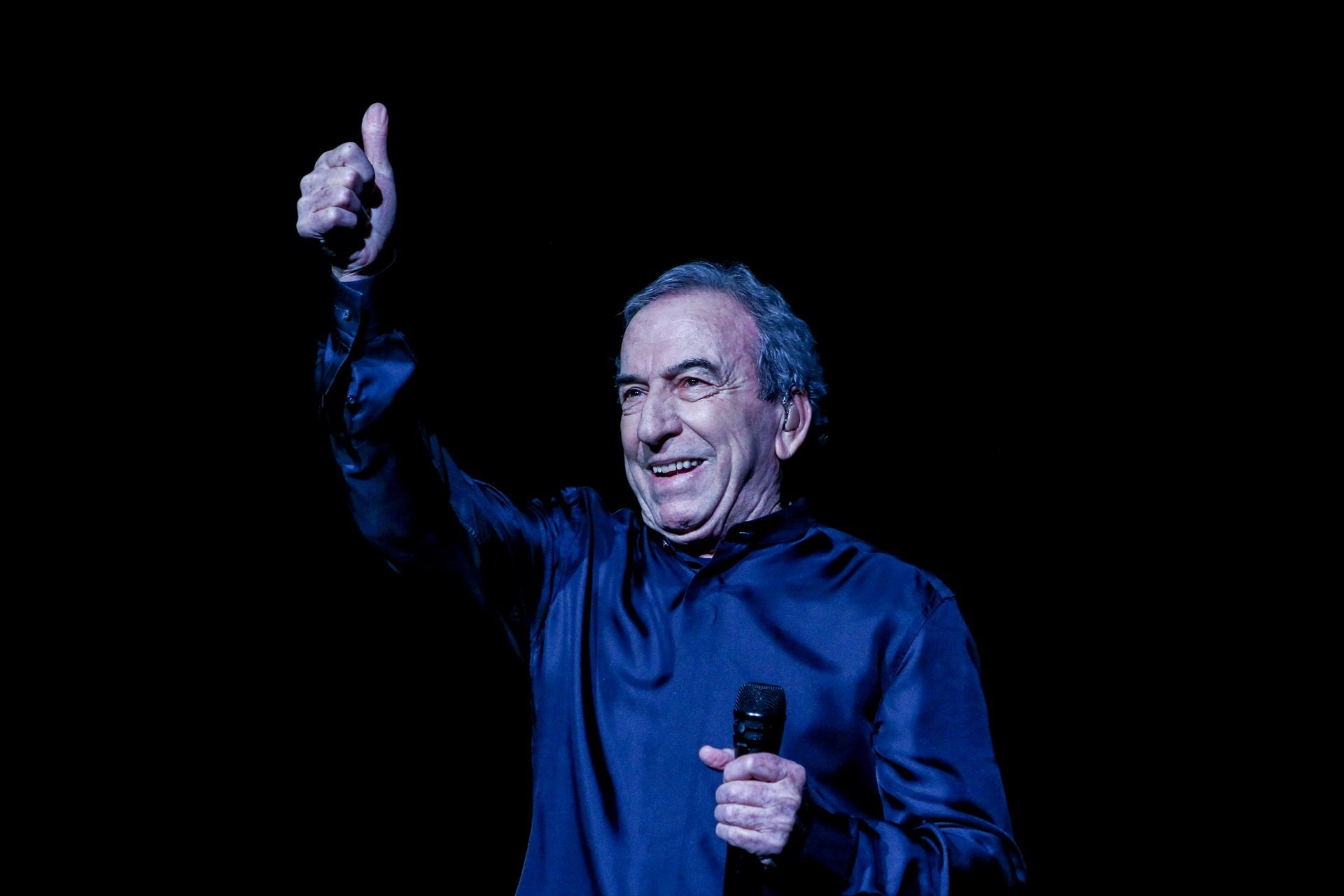 José Luis Perales desmiente su muerte: "Estoy más vivo que nunca" José Luis Perales desmiente su muerte: "Estoy más vivo que nunca"