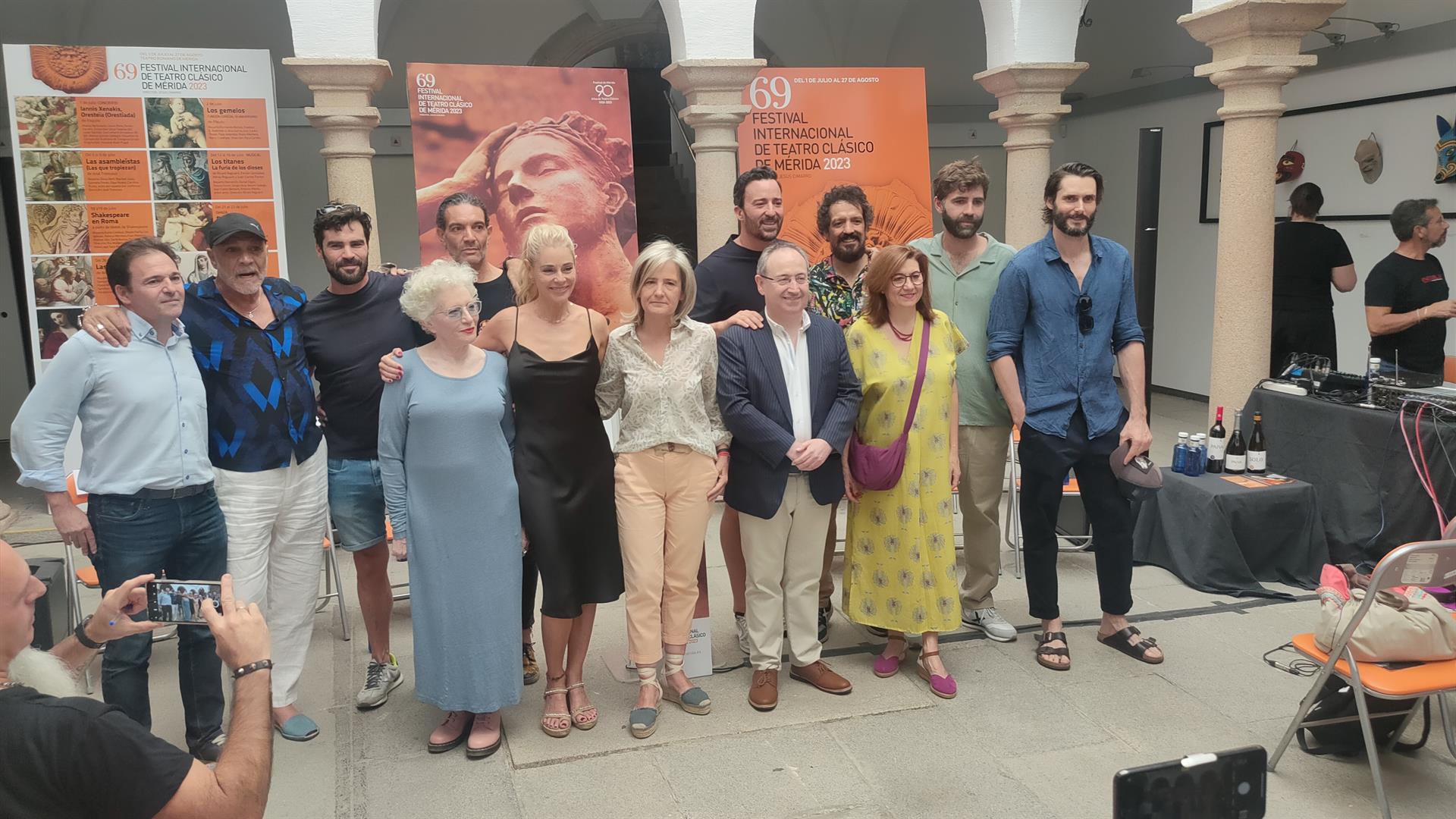 "Salomé" penúltimo estreno del Festival de Mérida. El poder de la mujer en el Teatro romano "Salomé" penúltimo estreno del Festival de Mérida. El poder de la mujer en el Teatro romano
