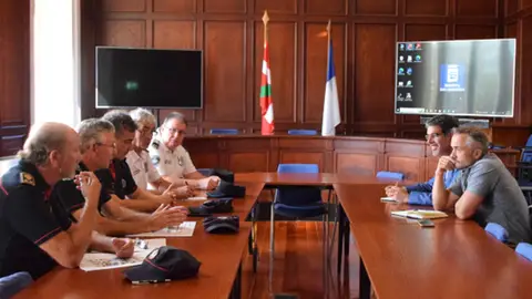 Reunión entre el Ayuntamiento de San Sebastián, la Guardia Municipal y la Ertzaintza Reunión entre el Ayuntamiento de San Sebastián, la Guardia Municipal y la Ertzaintza