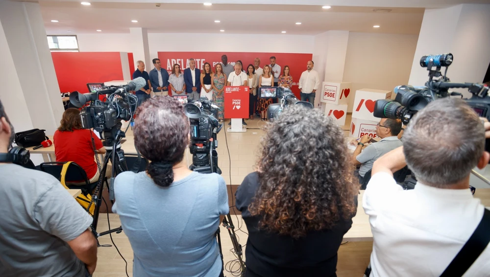 Rueda de prensa de los diputados y senadores electos del PSOE Canario tras el 23J