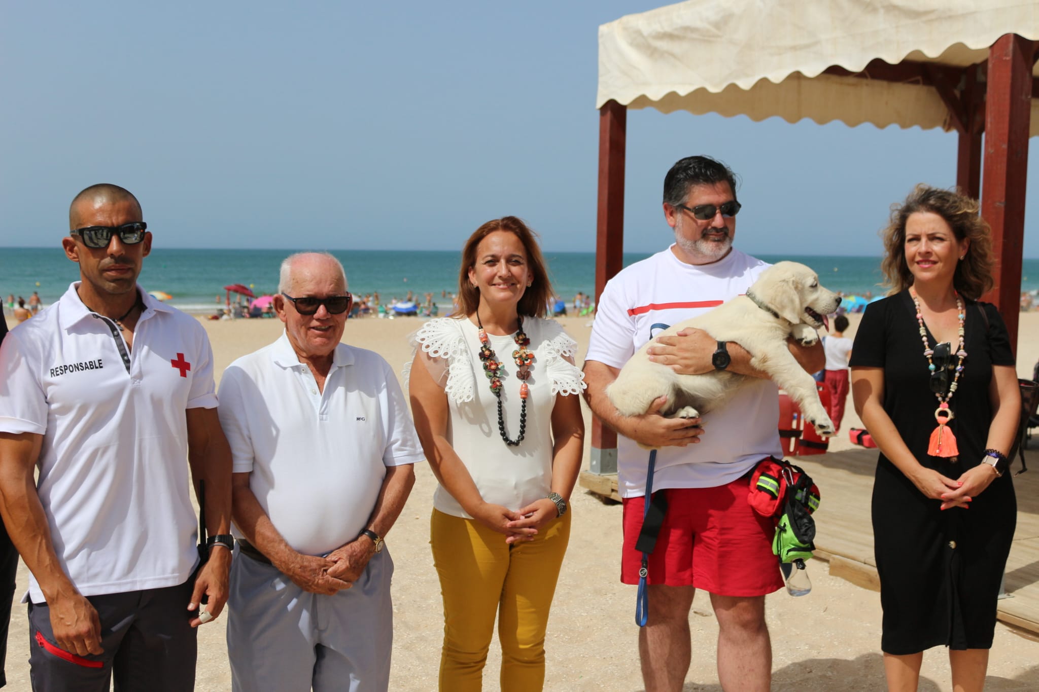 Chui, el primer perro socorrista de Cruz Roja, ya entrena en Chiclana Chui, el primer perro socorrista de Cruz Roja, ya entrena en Chiclana