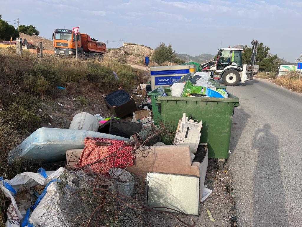 Villena licitará el servicio de limpieza viaria y RSU Villena licitará el servicio de limpieza viaria y RSU