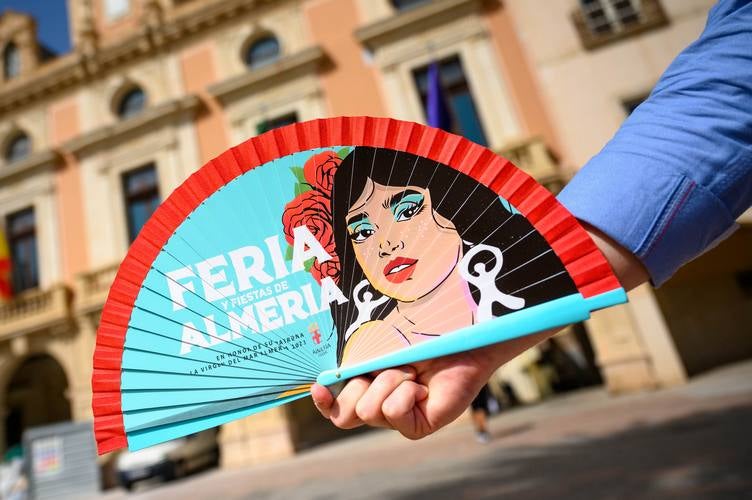 El reparto de abanicos de Feria será este viernes y sábado en la Plaza de la Constitución El reparto de abanicos de Feria será este viernes y sábado en la Plaza de la Constitución